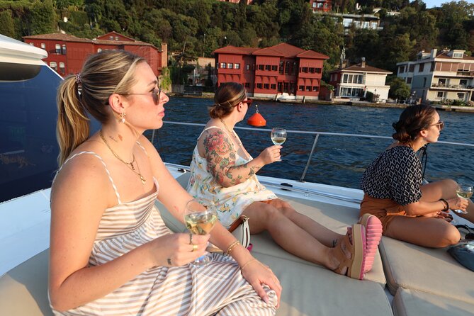 Small Group Yacht Tour With Unlimited Wine, Fruits & Mixed Nuts - Weather reality: plan for flexibility