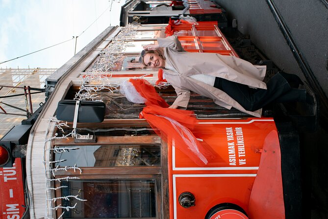 Special Photoshoot in Istanbul - Candid vs posed: getting photos that look like you