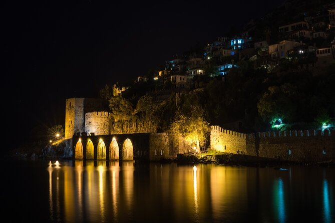 Starcraft Alanya Night Party Boat - Who should book this Starcraft Alanya night party boat?