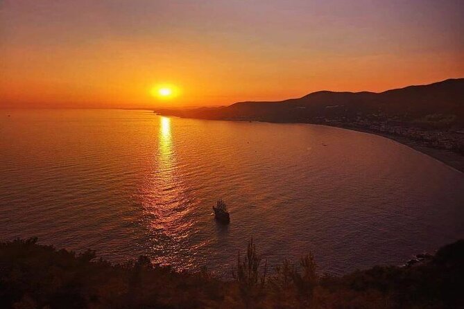 Sunset Boat Trip Along the coast of Alanya - Swim breaks: how to make the most of 3–4 chances in the water