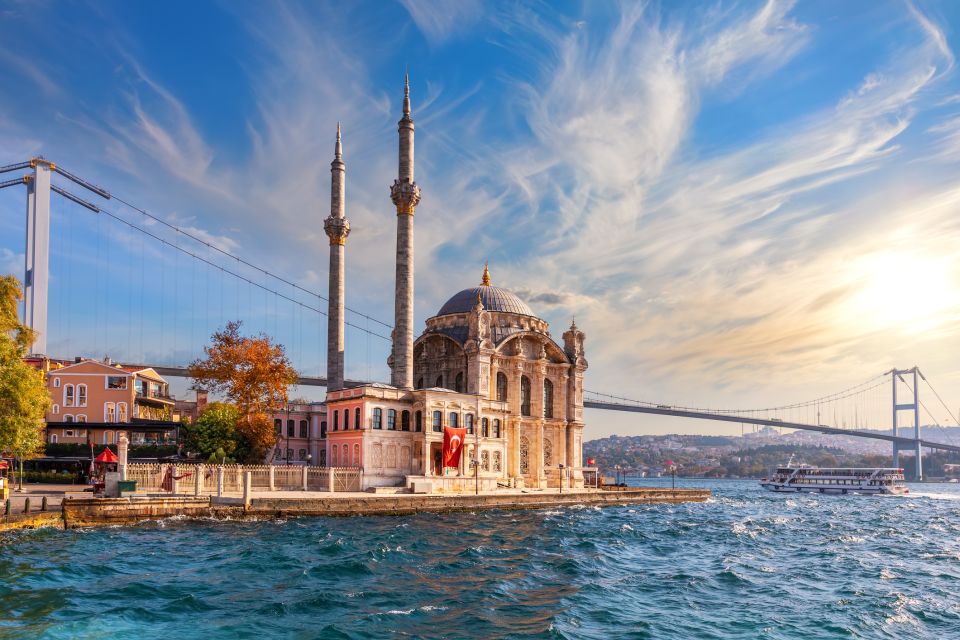 Sunset Cruise Bosphorus and Golden Horn River - The route: Bosphorus + Golden Horn at golden hour