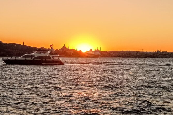 Sunset Cruise with Dinner in Bosphorus - Eminönü to Sarayburnu: The Waterfront Side of Istanbul’s Market Energy