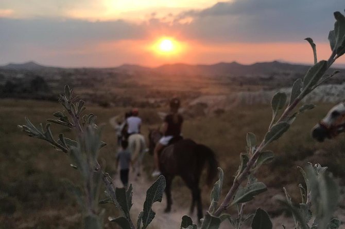 Sunset Horsebackriding-Tour through the Valleys of Cappadocia - Getting from Göreme to Cavusin, without wasting daylight