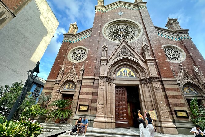 Taksim to Galata Walking Tour: Secret Passages & Local Hangouts - Stop 1: Taksim Square gives you Istanbul’s social pulse