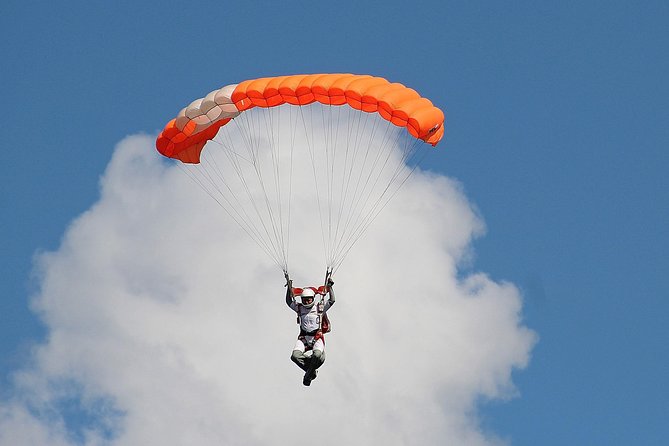 Tandem Paragliding Adventure From Alanya, Side, Antalya - From Freedom Paragliding to Yassı Tepe: The Setup Phase