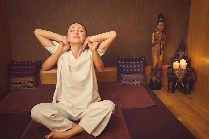 Thai Massage 60 min. - From Pressure Points to Whole-Body Stretching