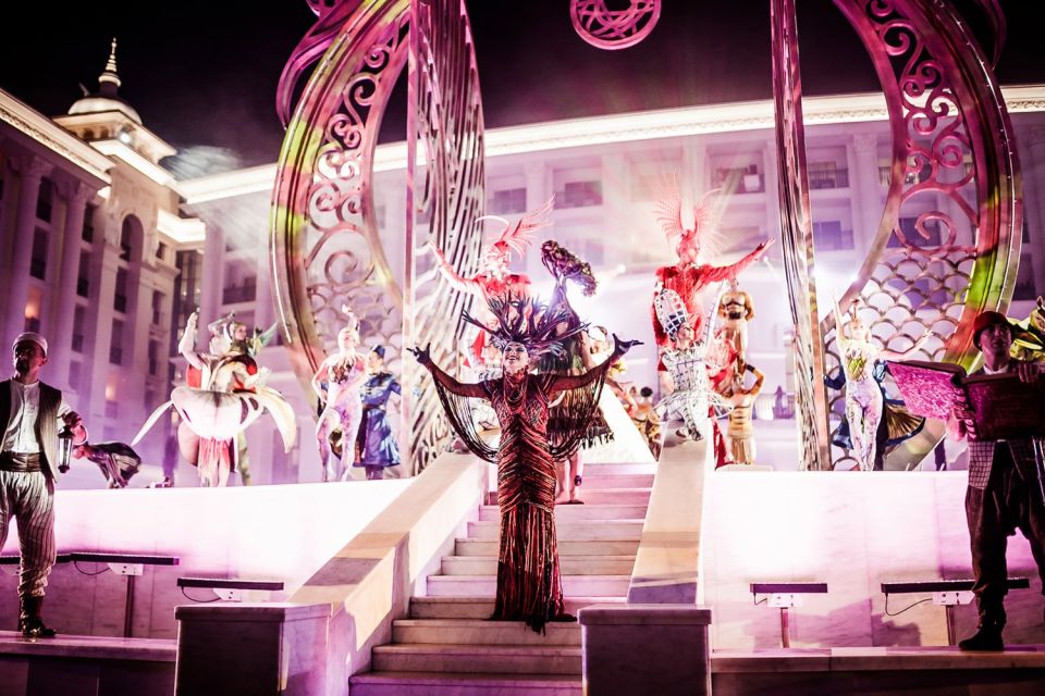 The Land of Legends Night Show & Shopping Avenue - What you’ll see at night: boats, lasers, acrobats, and the fountain show