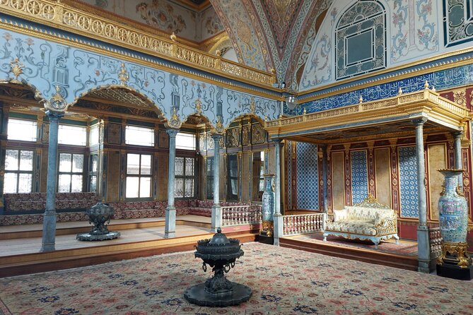 The Must See Old City Tour in Istanbul - Blue Mosque: A Short Visit With Big Visual Payoff