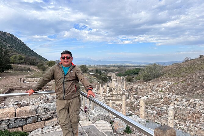 Time Travel in Ephesus: Affordable and Spectacular Experience - Guides that make or break it: what Onur Ozarslan and Ebro get right