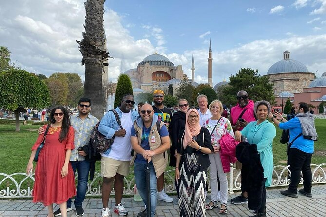 Top Sites Of Istanbul Tour In Small Group - Skipping Ticket Lines - Skip-the-line Istanbul: Hagia Sophia and the Basilica Cistern first