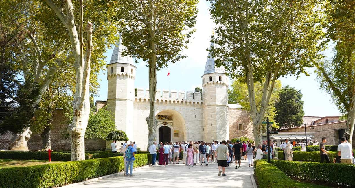 Topkapi Palace Complete Tour: Harem & Hagia Irene Included - The 2.5-Hour Pace: Why This Duration Works