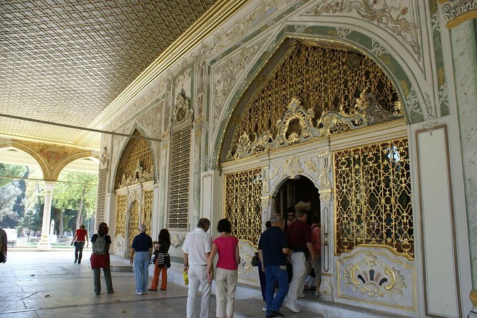 Topkapi Palace Harem Ticket & Tour-Prepay & Balance at meeting - Staying Until Closing Time: The Real Value Hidden in the Fine Print