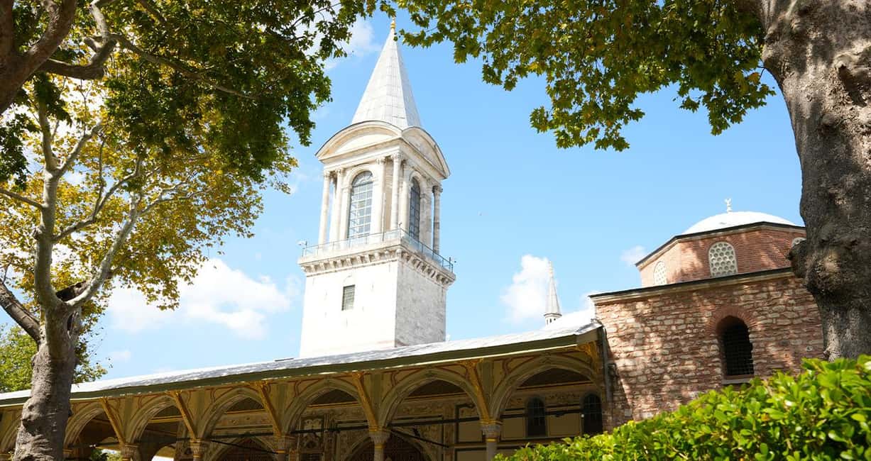 Topkapi Palace & Harem Tour + Bosphorus & Golden Horn Cruise - Timing in Sultanahmet: choosing the Topkapi and cruise hours