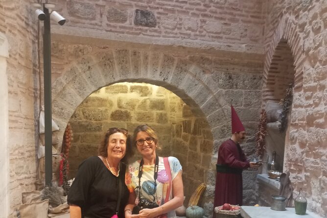 Topkapi Palace tour with Harem,guide is included,ticket is extra - The short checklist: who this tour fits best