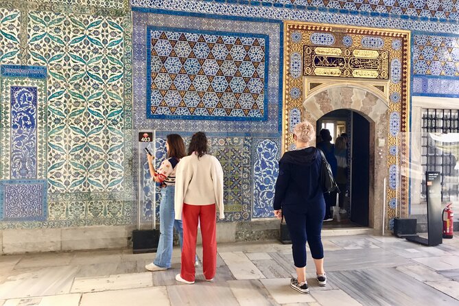 Topkapi Palace with Harem and Blue Mosque Guided Tour - Topkapi Palace and Harem: how the Ottoman world runs inside the walls