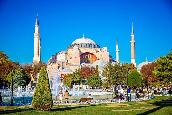 Topkapi Palace with Harem and Blue Mosque Guided Tour - Meeting at Foodie-ist Cafe and Brasserie Alemdar: the Istanbul street reality