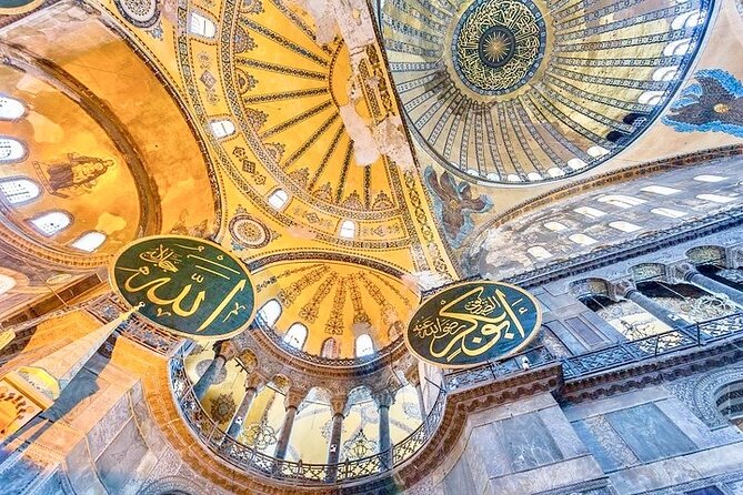 Topkapı Palace with Harem & Blue Mosque Guided Tour - Stop 1: Blue Mosque (Sultan Ahmed Mosque) and what to look for