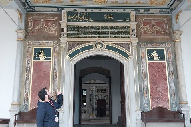 Topkapi Palace with Harem Walking Tour with Guide - The part many people skip: the Harem section experience