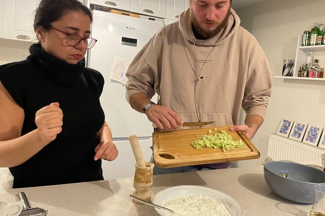 Traditional Home Cooking with a Local in İstanbul City Center - In Gülşah’s Home Kitchen: Cooking Like an Old Friend