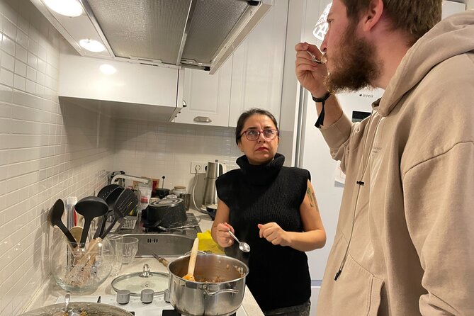 Traditional Home Cooking with a Local in İstanbul City Center - Small-Group Format: Why Max 5 Changes Everything