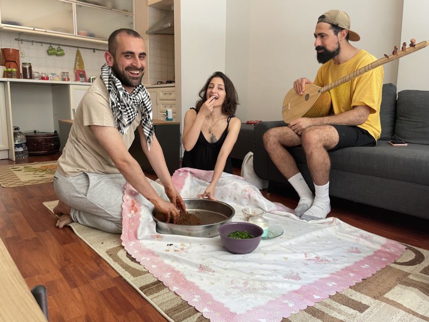 Traditional Home Dinner Night with Çiğköfte - Learn and Eat - Key Things You’ll Notice From This Çiğköfte Night
