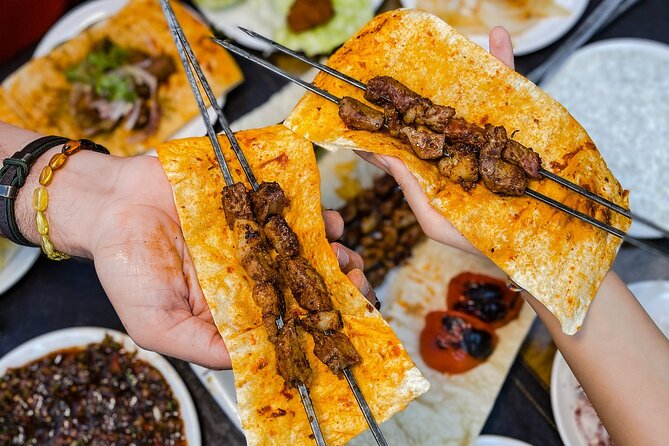 Traditional Tastes on a Private Istanbul Food and Culture Tour - The guides: the real quality difference