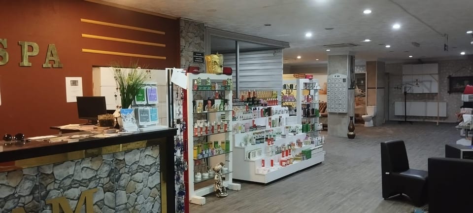 Turkish Bath and Aloevera Massage Dr. Fish with Transfers. - Sauna, salt room, shock pool, steam room: the step-by-step “warm up”