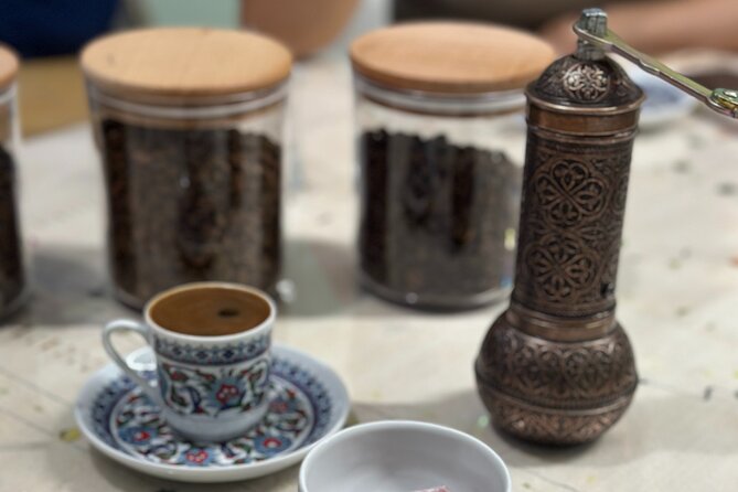 Turkish Coffee on Sand Workshop: Gift Set - The Take-Home Turkish Coffee Gift Set: Turkish Delight and a Jezwa-Style Pot