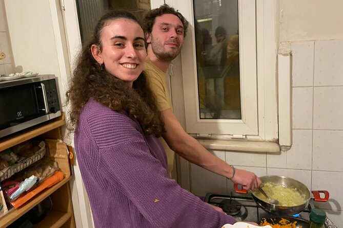 Turkish Meze Cooking for Beginners in Istanbul - Meeting in Kadıköy: Getting There for an 8:00 pm Class