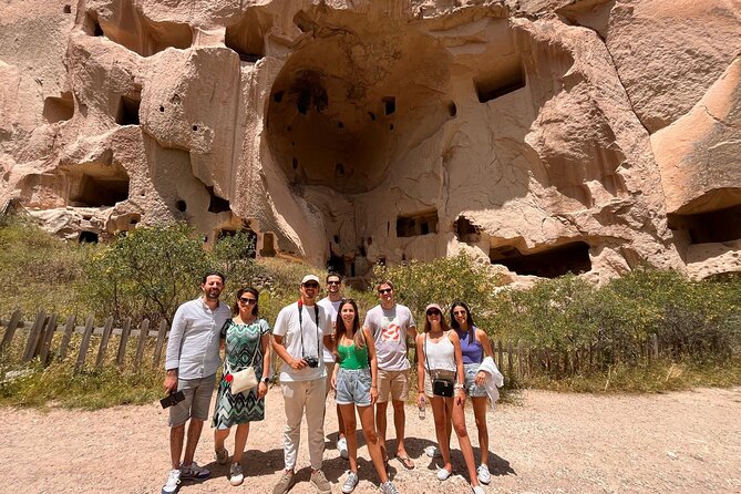 Ultimate Cappadocia Red Tour - Lunch, transport, and group size: what 7 hours feels like