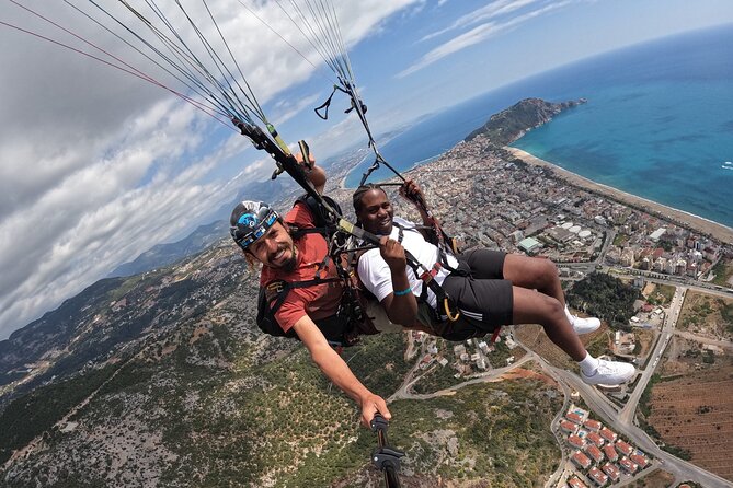 Ulusky Paragliding Alanya - Safety that feels practical: pro pilots, simple handoffs