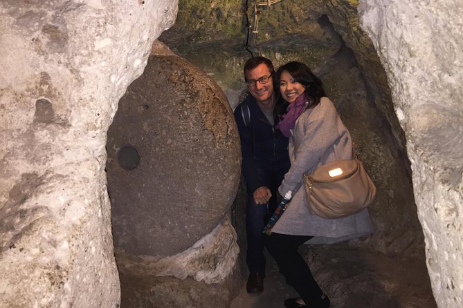Under Ground City Tour - Half Day - Pink Lotus Services: precious stones, crafts, and the shopping-factor