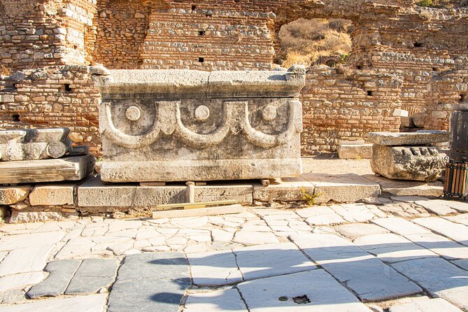 Visiting the Ancient City of Ephesus and Virgin Mary House from Marmaris - Meryemana (Virgin Mary House) or a Selçuk museum: making the choice count