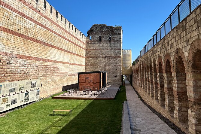Walls of Constantinople and Byzantine Palace Tour - Group size, pickup, and how the van keeps the tour humane
