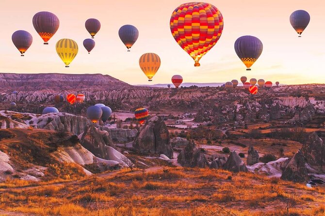 Watching Balloons on Cappadocia Sky(People Have Fear of Heights) - Sunrise Balloon Watching From Goreme: Timing That Matters