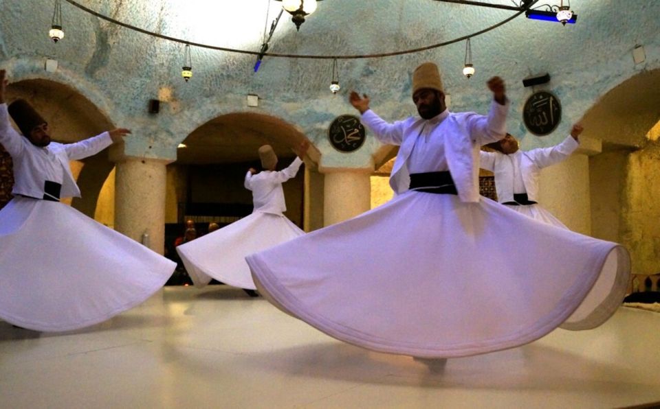 Whirling Dervish Show - The music and mood: reed instruments set the pace